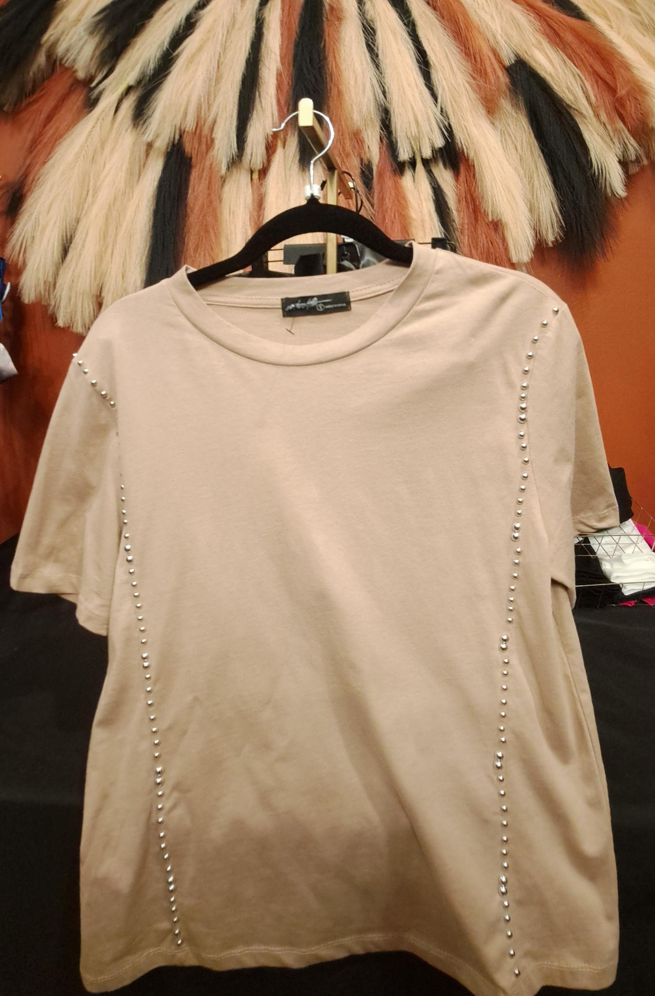 EMBELLISHED TAUPE TEE