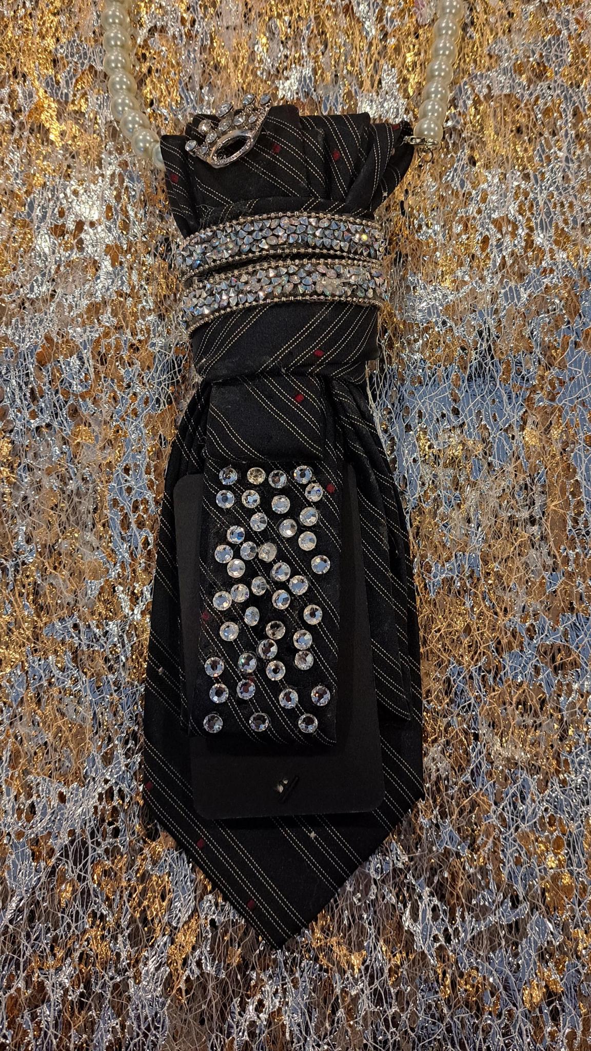 CUSTOM TIES