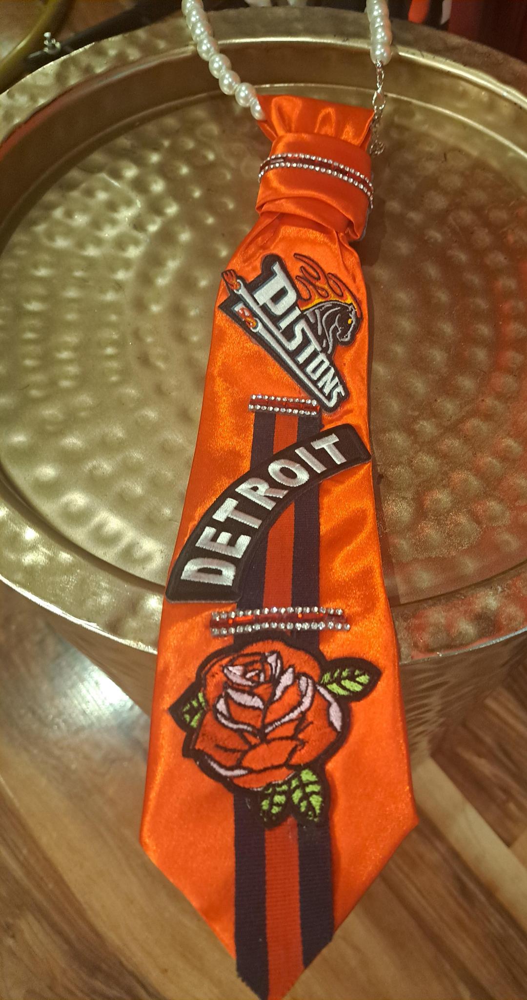 CUSTOM TIES