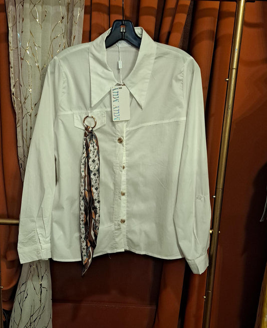 CHIC WHITE SHIRT