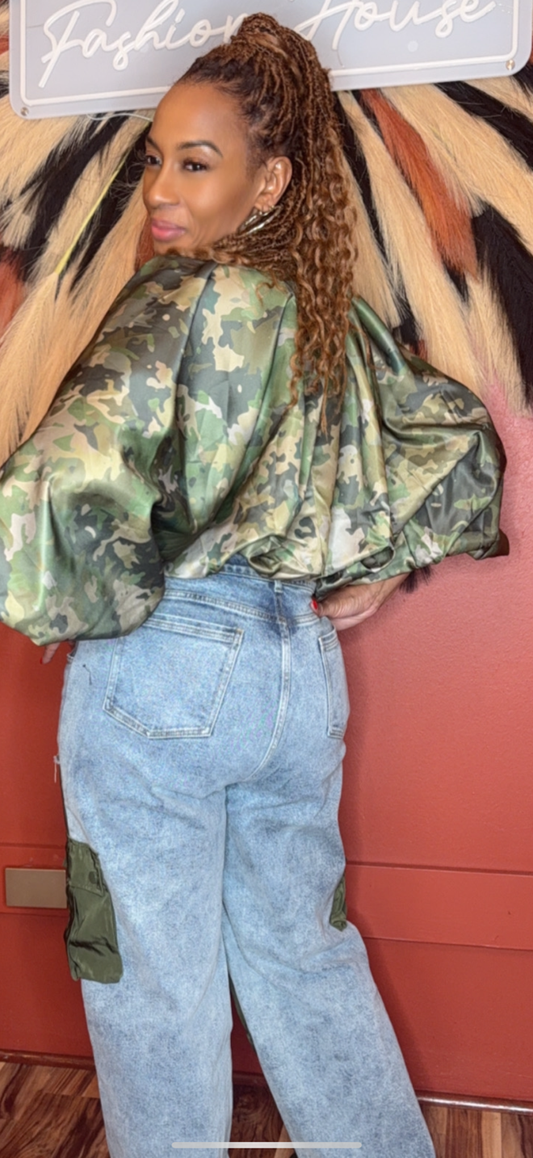 CAMO BUBBLE TOP