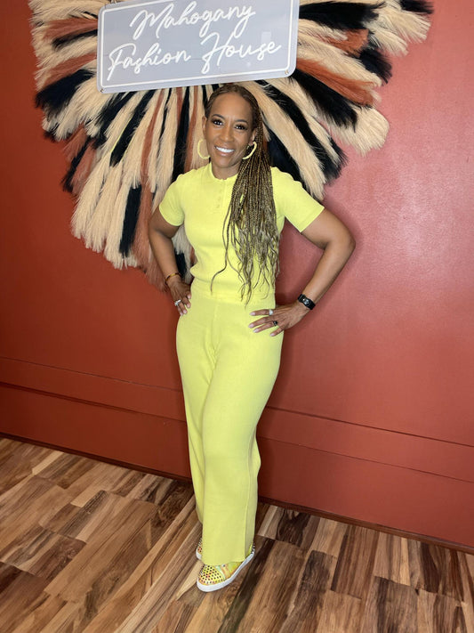 Sunshine Yellow Short Sleeve Knit Set (2-Pieces)