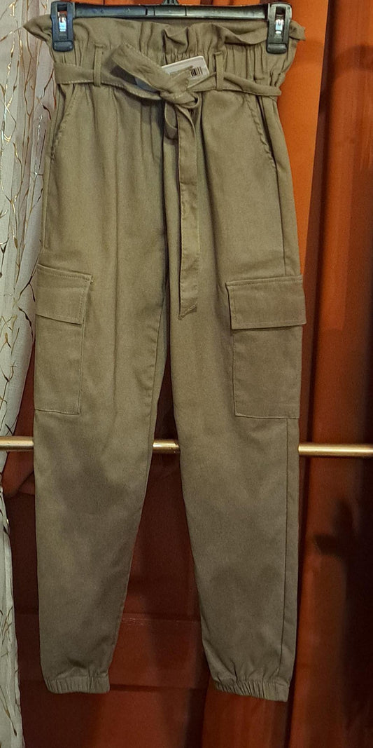 Green cargo jogger